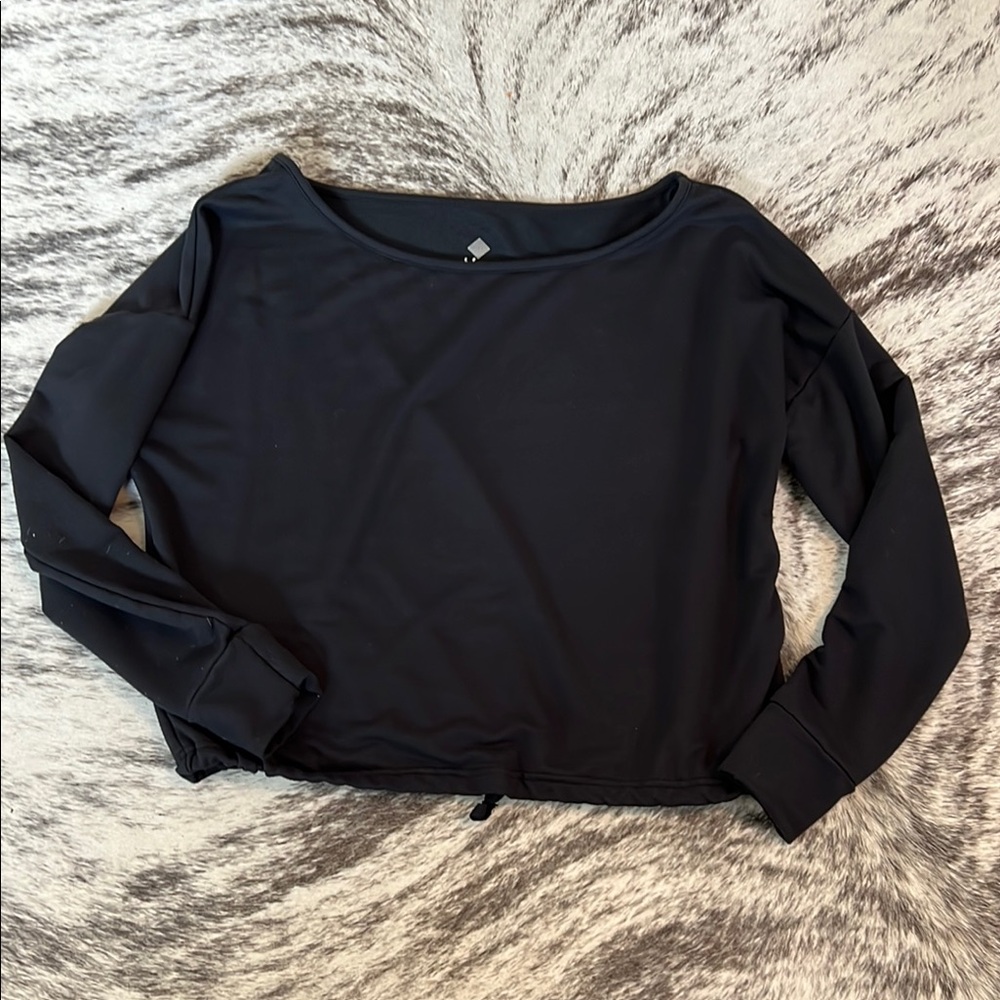 LuLaRoe Black Relaxed Crop Long Sleeve Blouse
